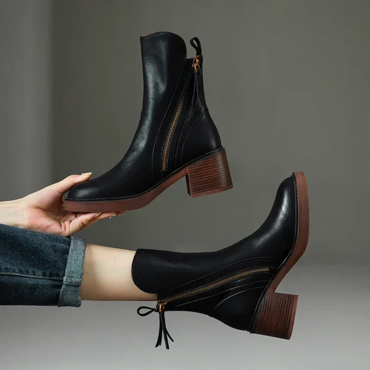 Mia | Elegant zippered boots