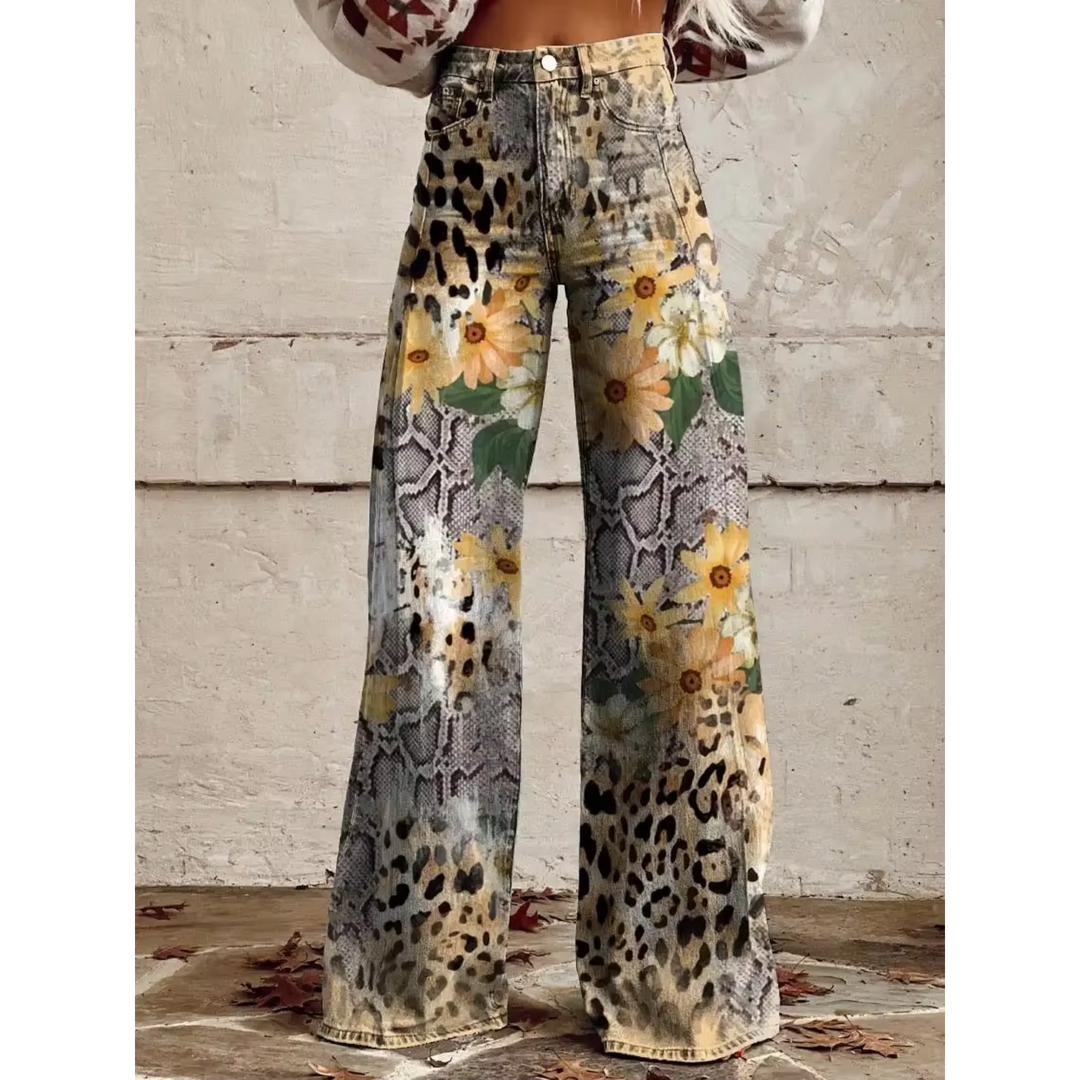 Camila | Retro Wide-Leg Pants: Unique Prints